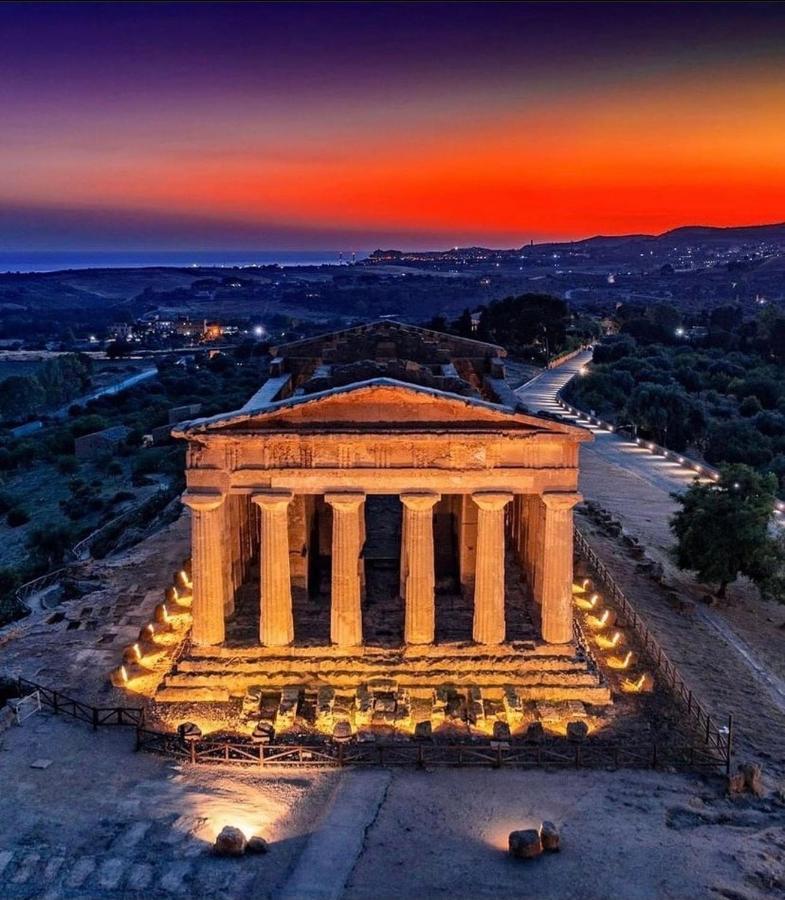 Akragaroom Agrigento Bagian luar foto