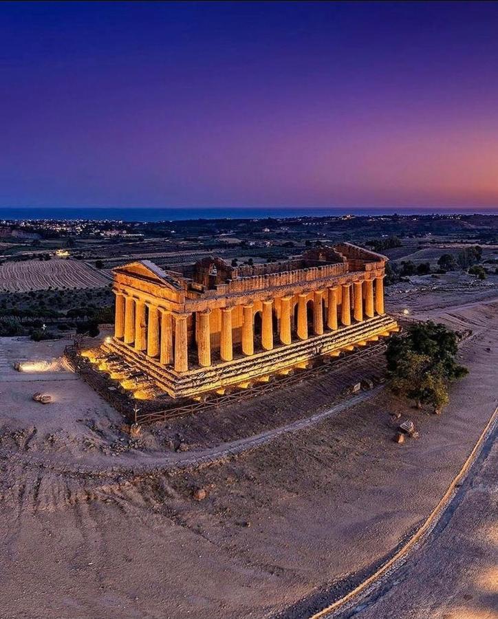 Akragaroom Agrigento Bagian luar foto